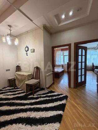 2 otaqlı Yeni tikili, Şah İsmayıl Xətai m., Bakı