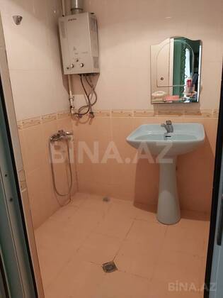 3 otaqlı Köhnə tikili, Xalqlar Dostluğu m., Bakı