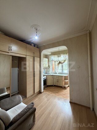 2 otaqlı Köhnə tikili, Bakıxanov q., Bakı