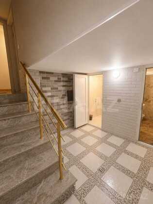 3 otaqlı Köhnə tikili, Səbail r., Bakı