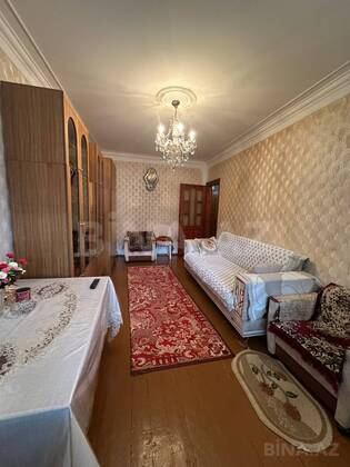 3 otaqlı Köhnə tikili, Bakıxanov q., Bakı