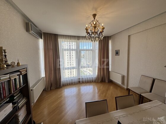 3 otaqlı Yeni tikili, Şah İsmayıl Xətai m., Bakı