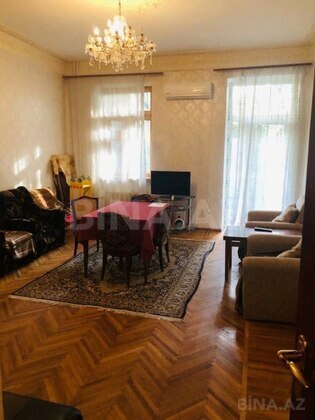 3 otaqlı Köhnə tikili, Nəriman Nərimanov m., Bakı