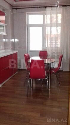 3 otaqlı Yeni tikili, İnşaatçılar m., Bakı