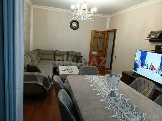 3 otaqlı Köhnə tikili, Sumqayıt