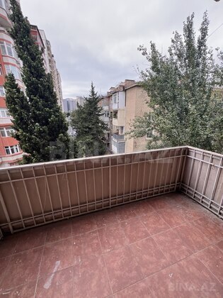 2 otaqlı Köhnə tikili, Nizami m., Bakı