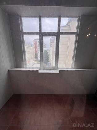 2 otaqlı Köhnə tikili, Nizami m., Bakı