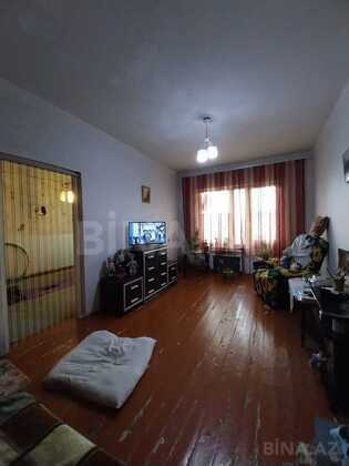 5 otaqlı Köhnə tikili, Həzi Aslanov m., Bakı