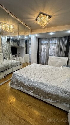 4 otaqlı Yeni tikili, Şah İsmayıl Xətai m., Bakı