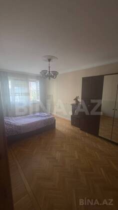 3 otaqlı Köhnə tikili, Neftçilər m., Bakı