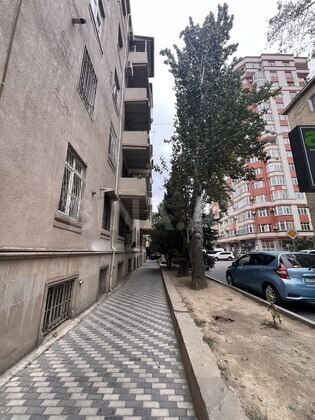 2 otaqlı Köhnə tikili, Nizami m., Bakı