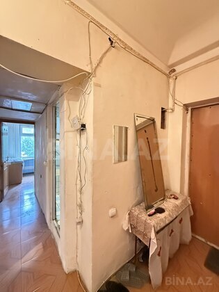 3 otaqlı Köhnə tikili, Neftçilər m., Bakı