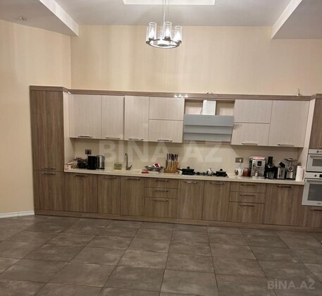 8 otaqlı Həyət evi/Bağ evi, Mərdəkan q., Bakı