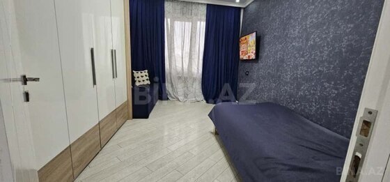 3 otaqlı Köhnə tikili, Elmlər Akademiyası m., Bakı
