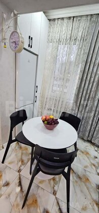 3 otaqlı Köhnə tikili, Elmlər Akademiyası m., Bakı
