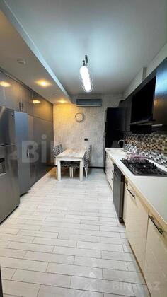 4 otaqlı Yeni tikili, Şah İsmayıl Xətai m., Bakı