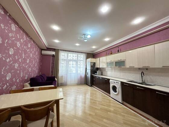 3 otaqlı Yeni tikili, Şah İsmayıl Xətai m., Bakı