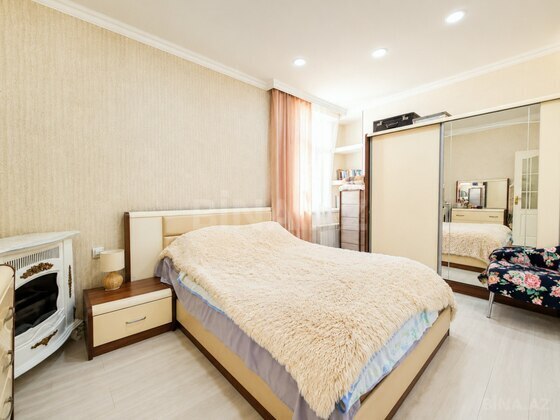 3 otaqlı Yeni tikili, Bakıxanov q., Bakı