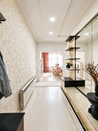 3 otaqlı Yeni tikili, Bakıxanov q., Bakı