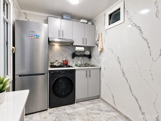 3 otaqlı Köhnə tikili, Qara Qarayev m., Bakı