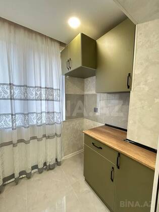 2 otaqlı Köhnə tikili, Qara Qarayev m., Bakı