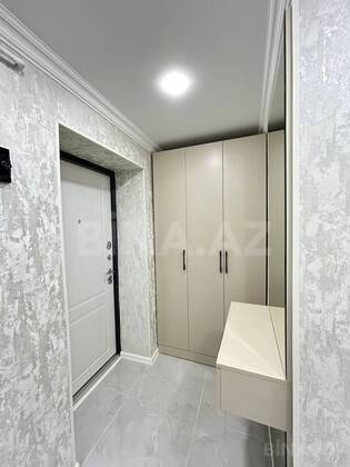 2 otaqlı Köhnə tikili, Qara Qarayev m., Bakı