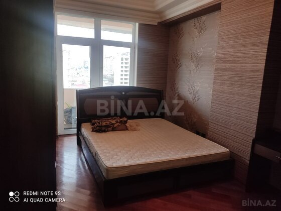 3 otaqlı Yeni tikili, Nizami m., Bakı