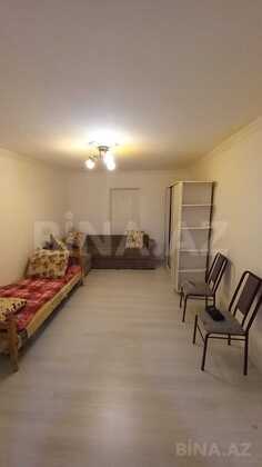 2 otaqlı Köhnə tikili, Elmlər Akademiyası m., Bakı