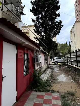 2 otaqlı Köhnə tikili, Elmlər Akademiyası m., Bakı