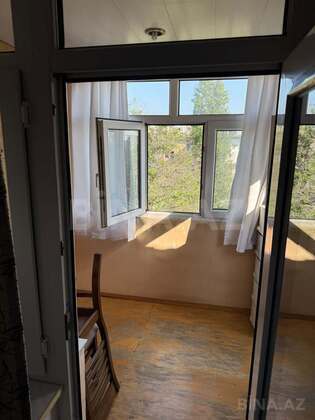 3 otaqlı Köhnə tikili, Neftçilər m., Bakı