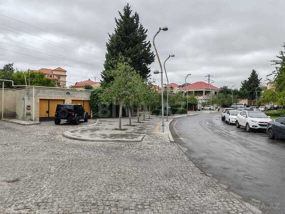Torpaq Azadlıq Prospekti m., Bakı