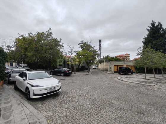 Torpaq Azadlıq Prospekti m., Bakı