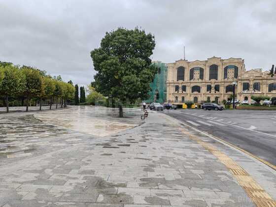 Torpaq Azadlıq Prospekti m., Bakı