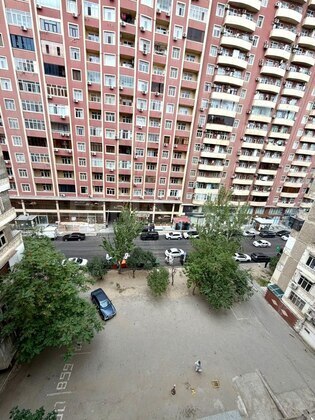 2 otaqlı Köhnə tikili, 8-ci mikrorayon q., Bakı