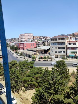 3 otaqlı Köhnə tikili, Həzi Aslanov m., Bakı