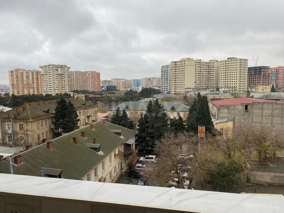 2 otaqlı Yeni tikili, Neftçilər m., Bakı