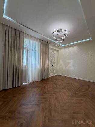 3 otaqlı Yeni tikili, İnşaatçılar m., Bakı