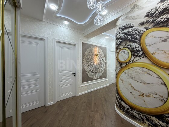3 otaqlı Yeni tikili, Neftçilər m., Bakı