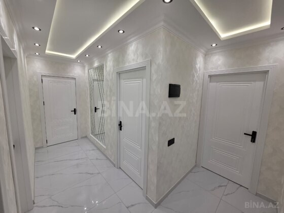 3 otaqlı Köhnə tikili, Yeni Günəşli q., Bakı