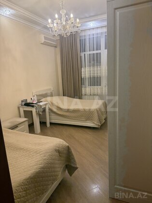 3 otaqlı Yeni tikili, Qara Qarayev m., Bakı