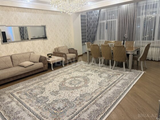 3 otaqlı Yeni tikili, Qara Qarayev m., Bakı