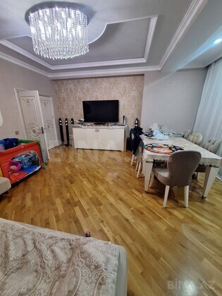 2 otaqlı Yeni tikili, Neftçilər m., Bakı