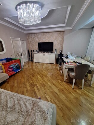 2 otaqlı Yeni tikili, Neftçilər m., Bakı