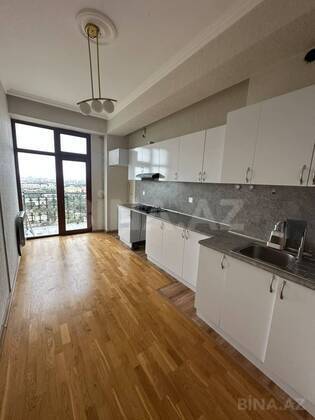 3 otaqlı Yeni tikili, Neftçilər m., Bakı