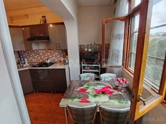 2 otaqlı Köhnə tikili, Xalqlar Dostluğu m., Bakı