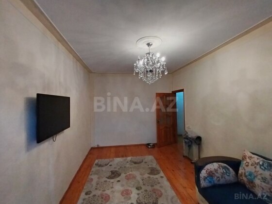 2 otaqlı Köhnə tikili, Xalqlar Dostluğu m., Bakı