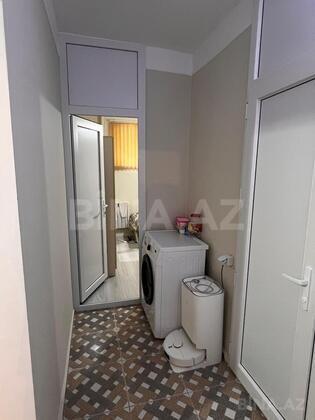 3 otaqlı Köhnə tikili, Memar Əcəmi m., Bakı