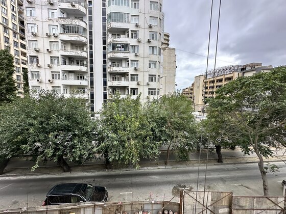 2 otaqlı Yeni tikili, 28 May m., Bakı
