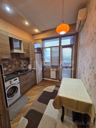 3 otaqlı Yeni tikili, Azadlıq Prospekti m., Bakı