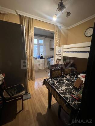 2 otaqlı Köhnə tikili, Bakıxanov q., Bakı